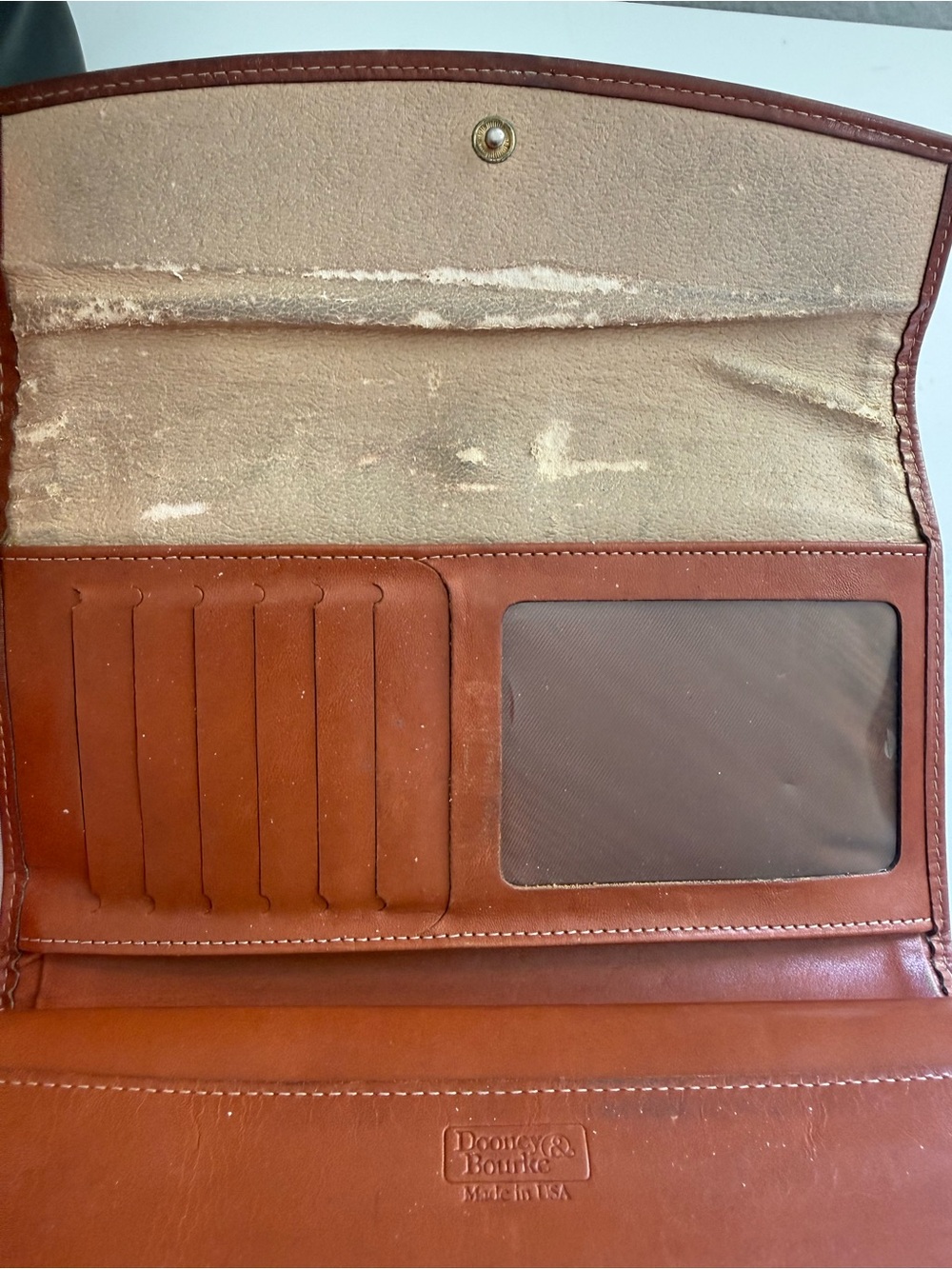 Dooney & Bourke Vintage Black and Brown Pebbled Leather Clutch Wallet - Picture 4 of 11